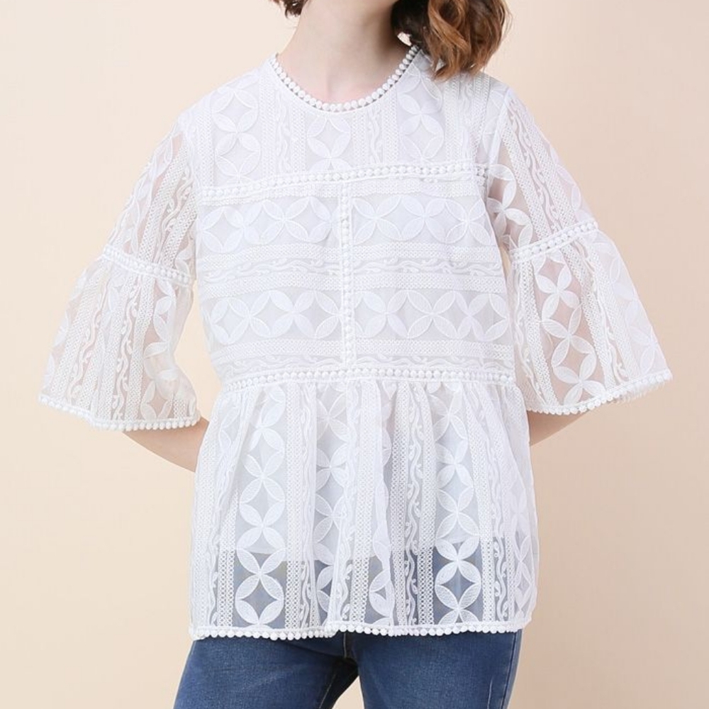 CHICWISH Summer Lovin' Embroidered Dolly Top Size Medium